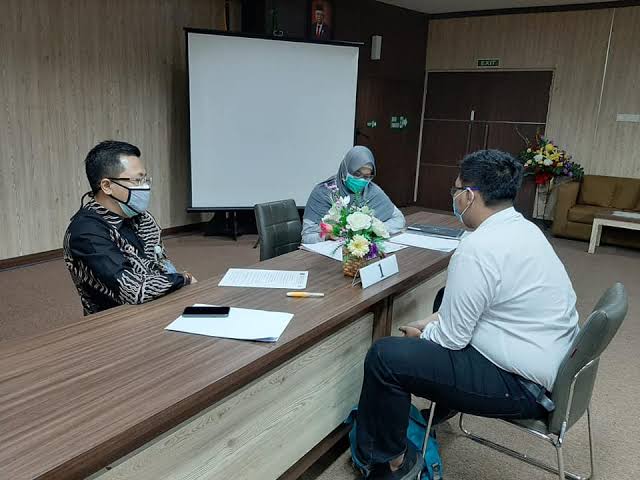 Dipanggil Interview Kerja ? Bikin HRD Terkesan saat Perkenalan